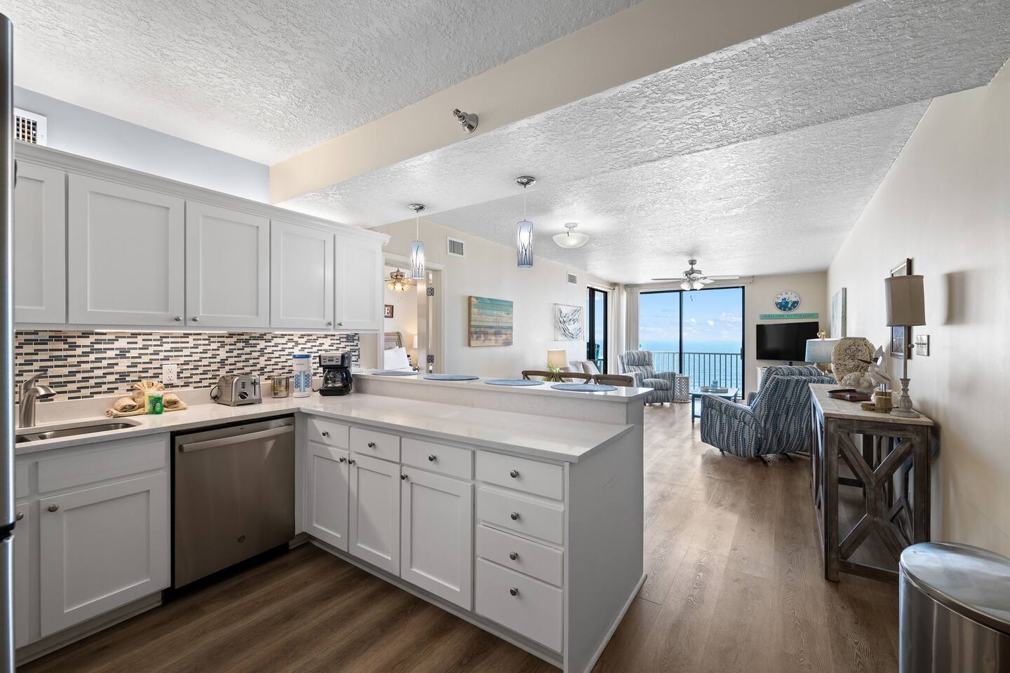 Kitchen island counter with gorgeous pendant lights