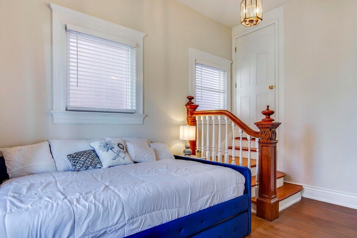 1st Floor Full Bed with Twin Trundle