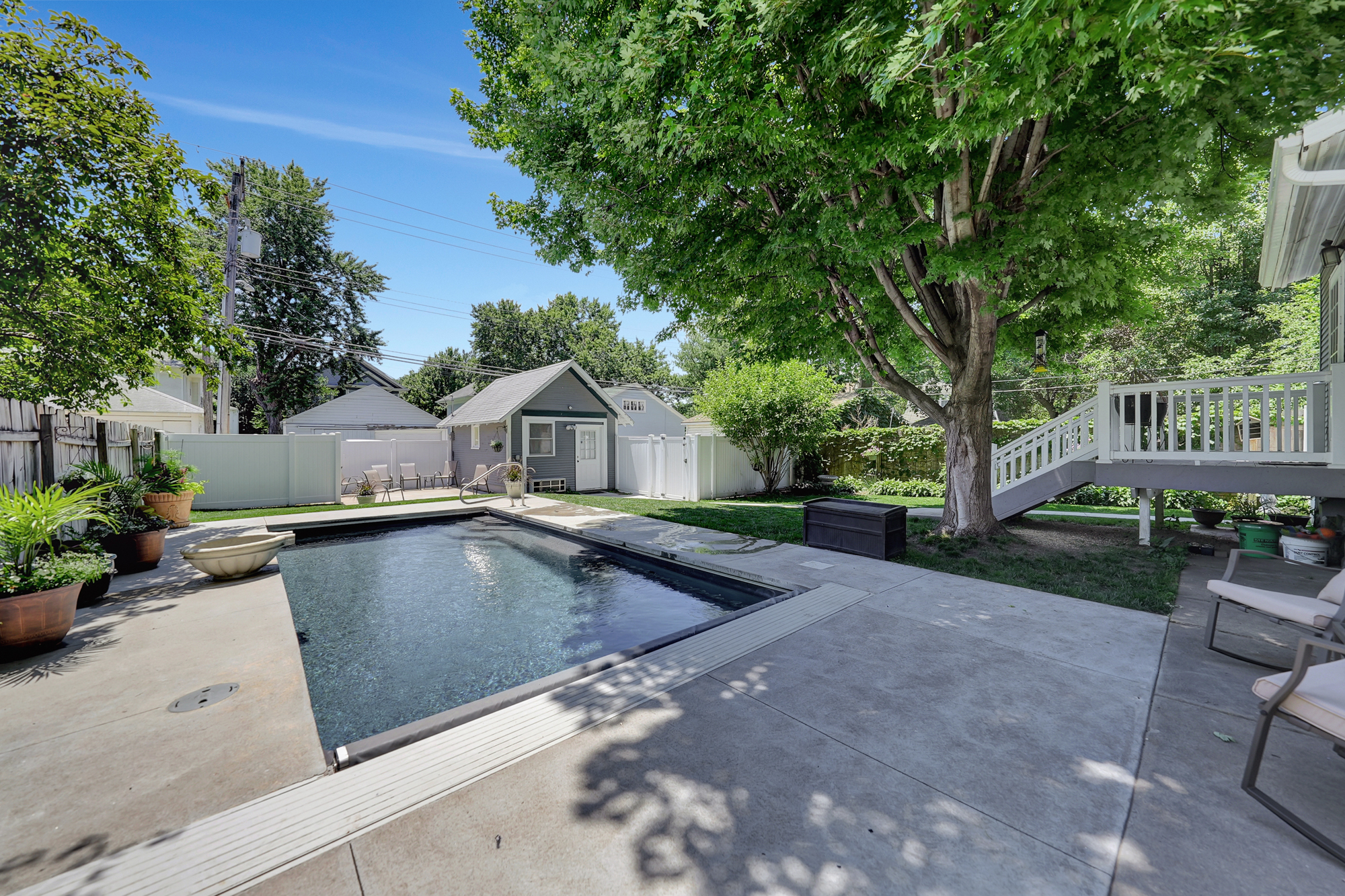 Salt water pool