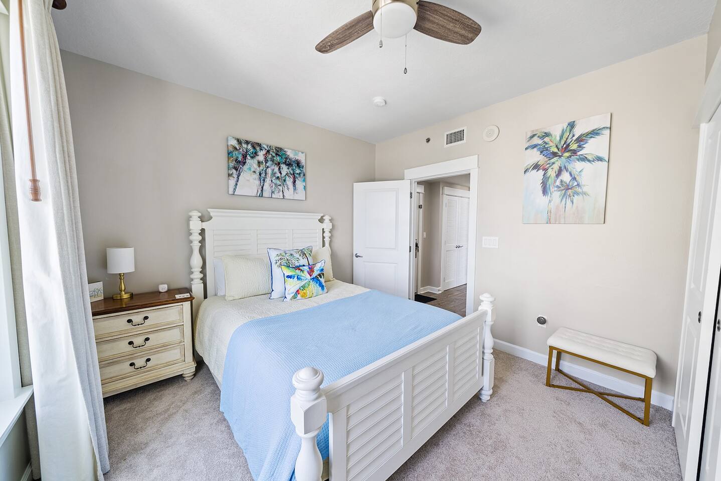 Bedroom #2- The Palm Room, with beautiful city views! 