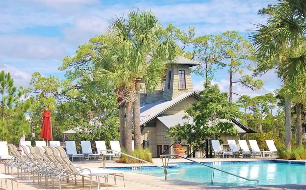 Boathouse Pool