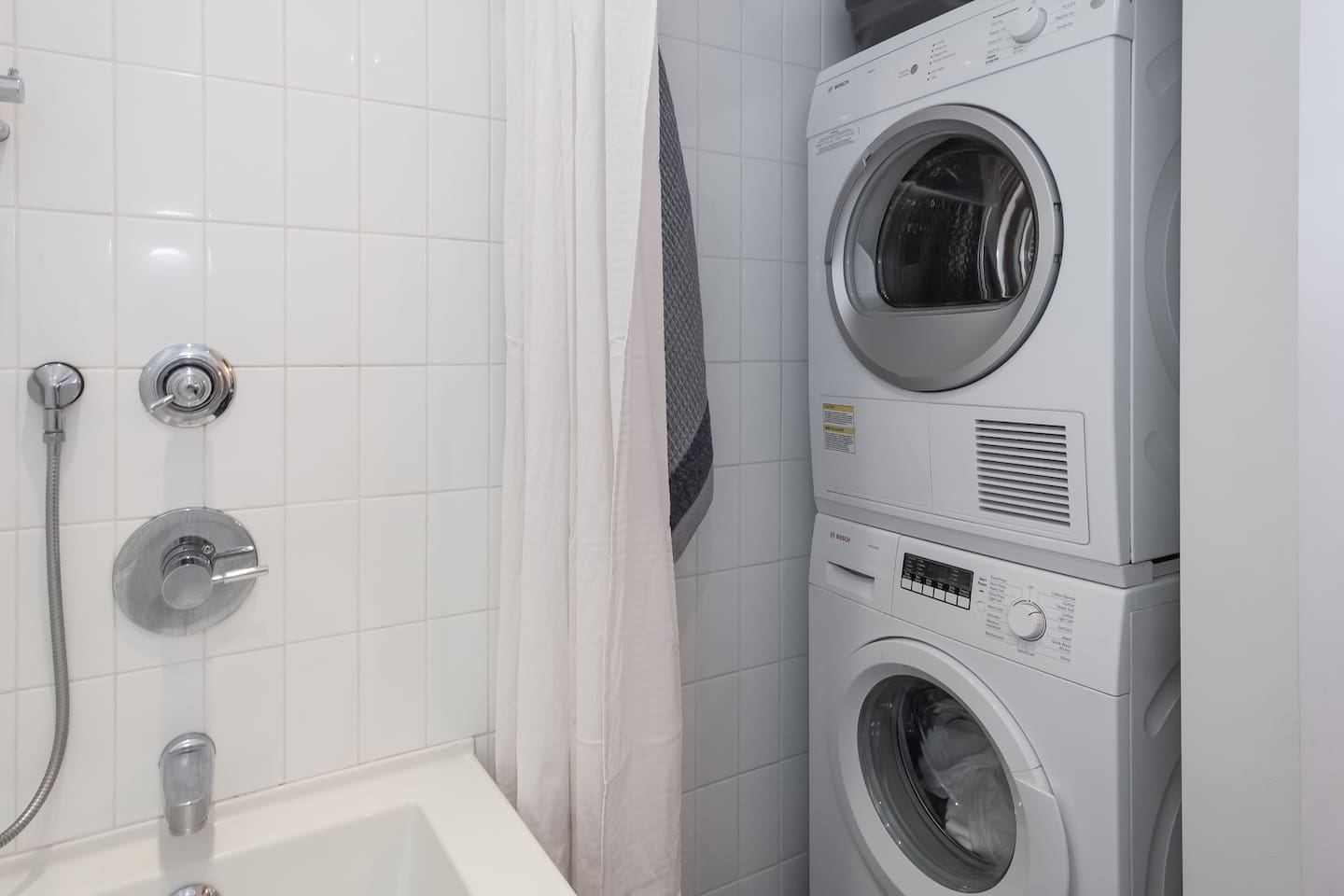 Please not there is no way a person in a wheelchair could get to the laundry machines.
The bathroom is not accessible for someone in a wheelchair.