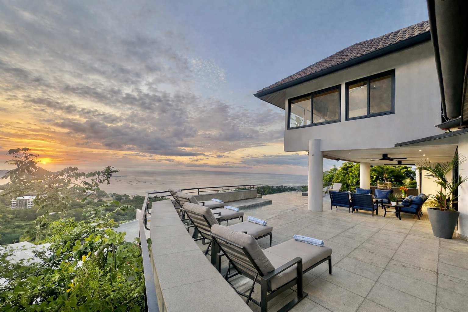 Large Estate with plenty of space for events 