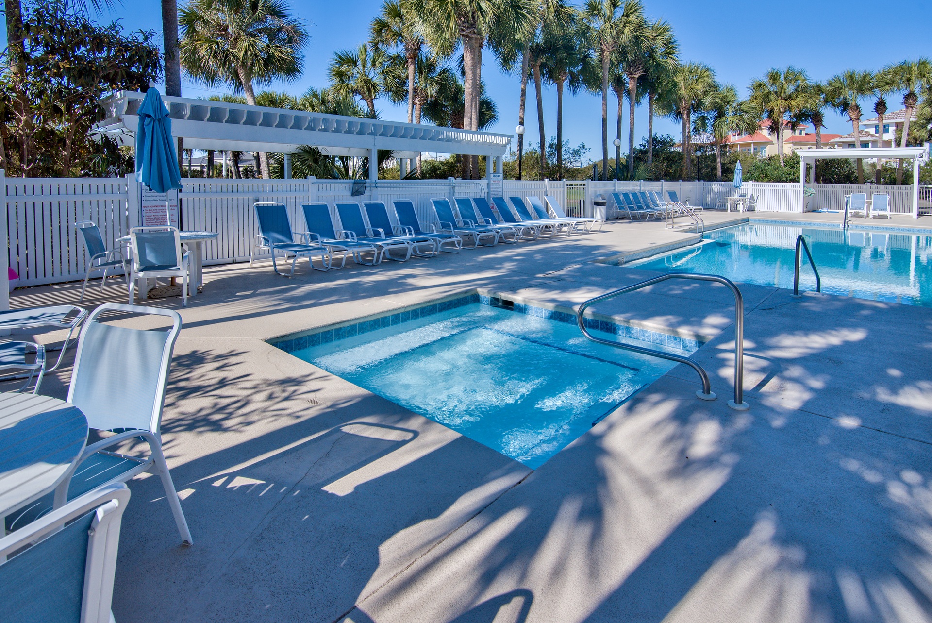 Pool & Hot Tub