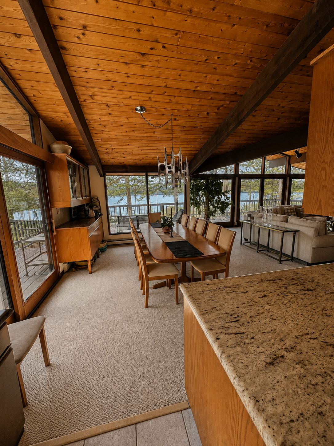 Dining Room with Lakeviews