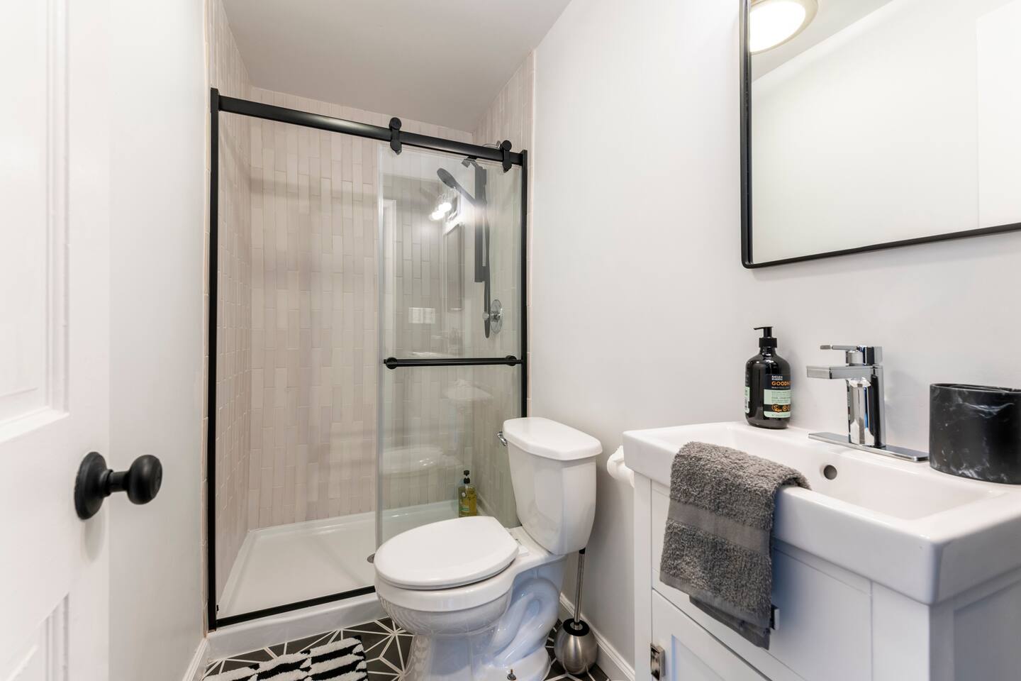 Bathroom attached to master bedroom. Towels, linens, basic toiletries supplied.