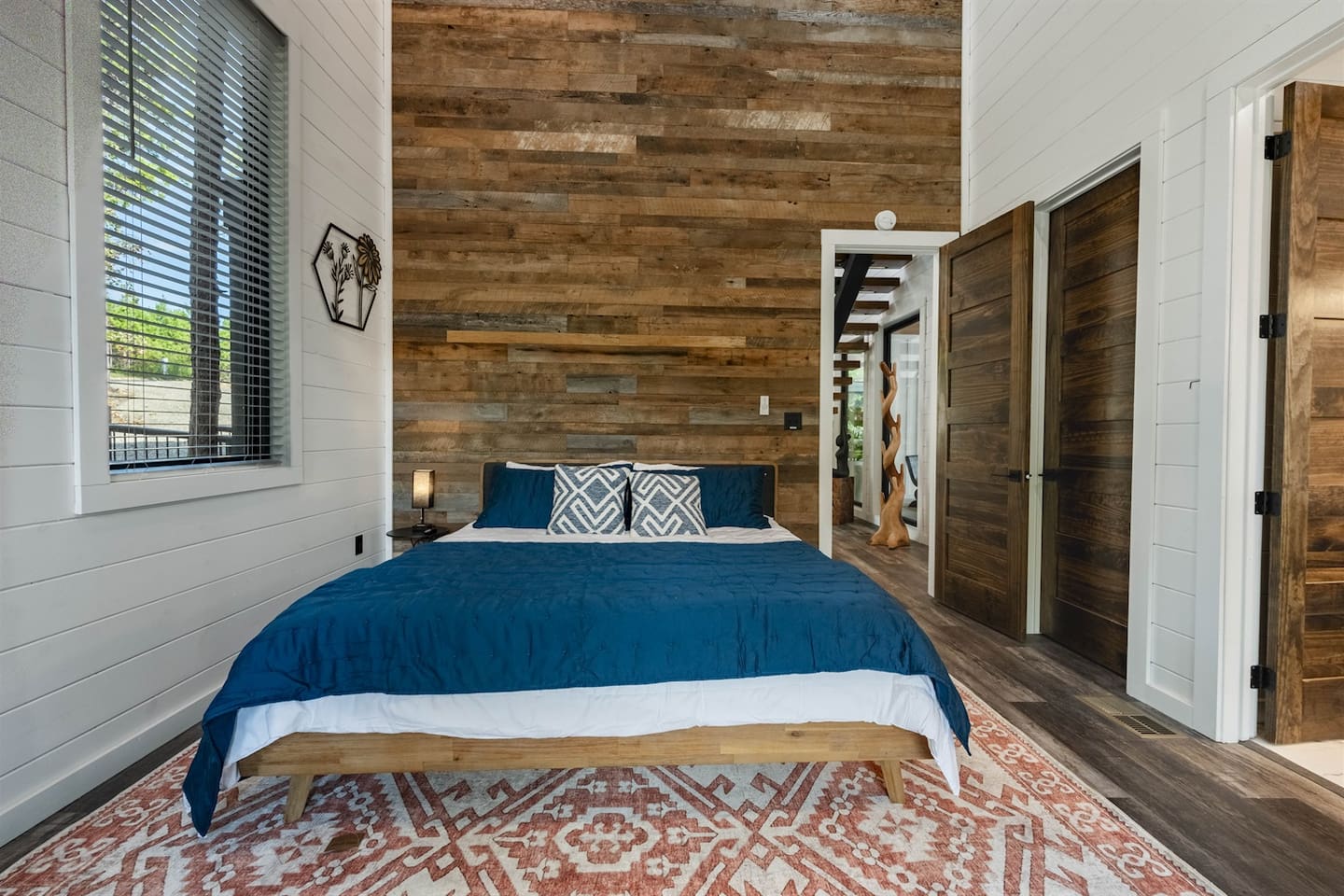 King Bedroom 1