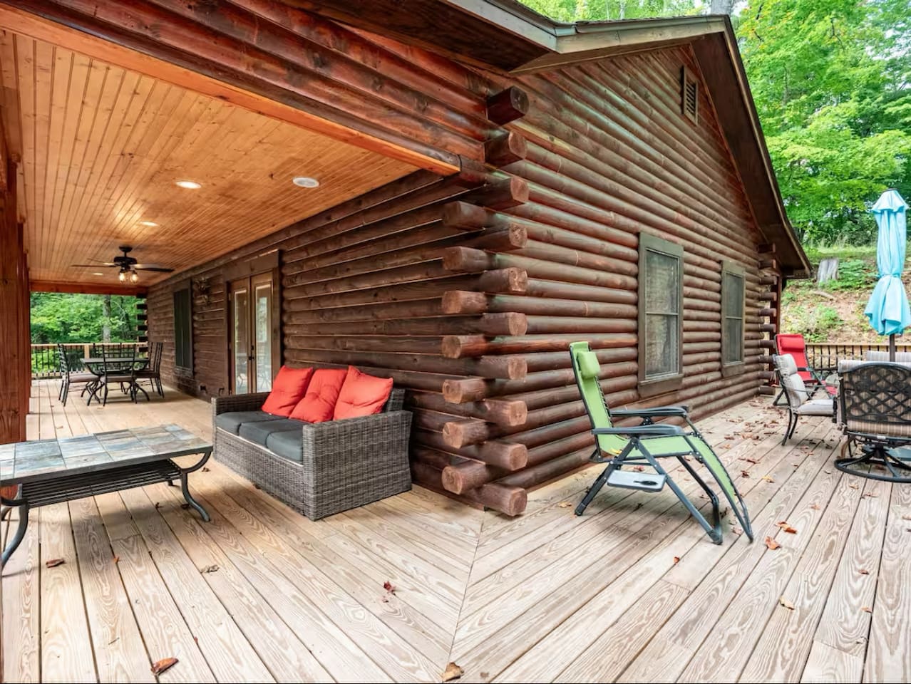Wrap around deck of the cabin