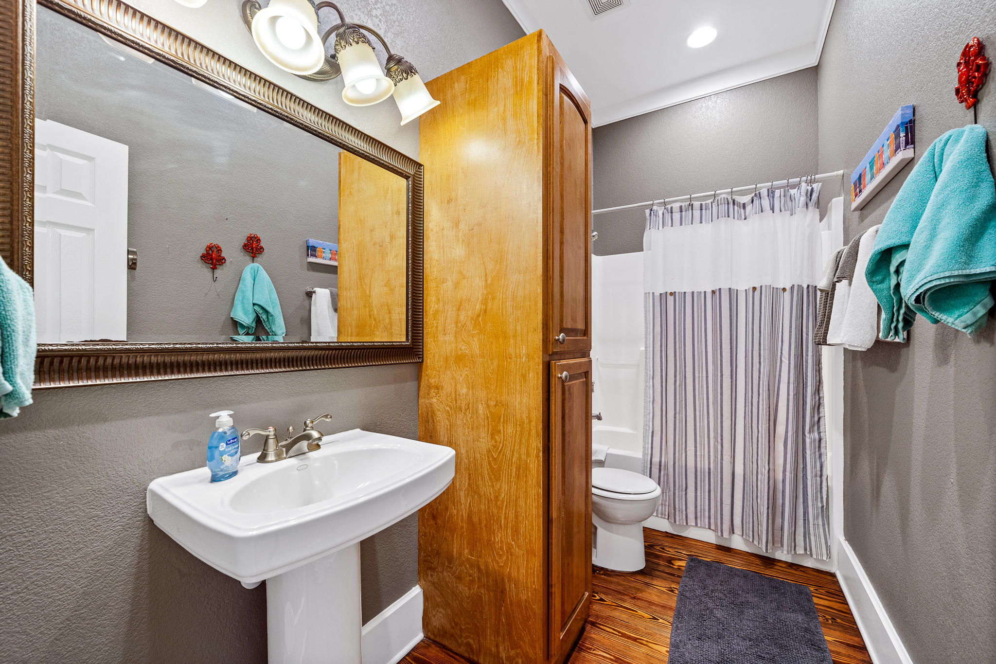 Upstairs Master bath
