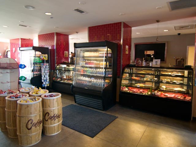 Gift Shop and Food Deli at Tower 1