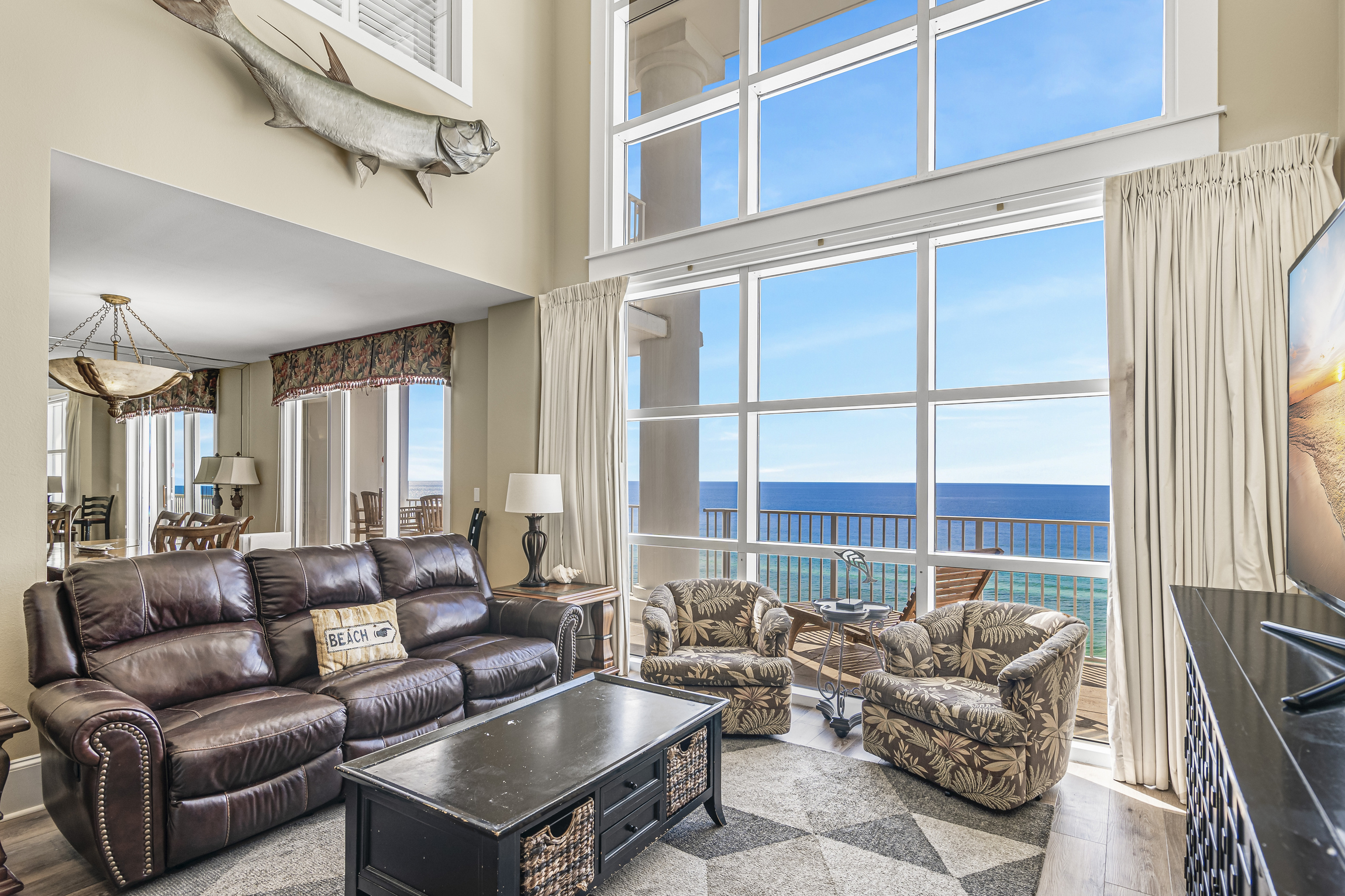 Floor - to - Ceiling Gulf and Beach Views!