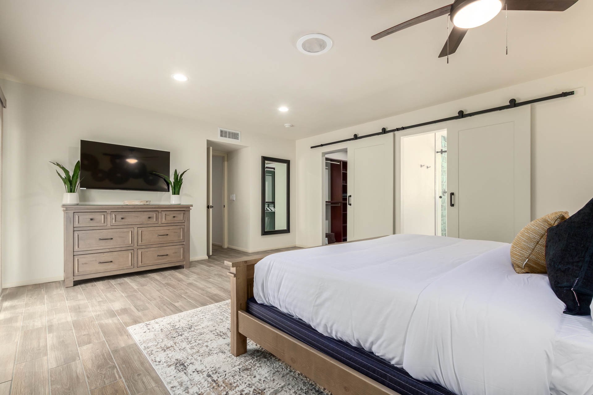 Primary bedroom - king bed w/ smart TV