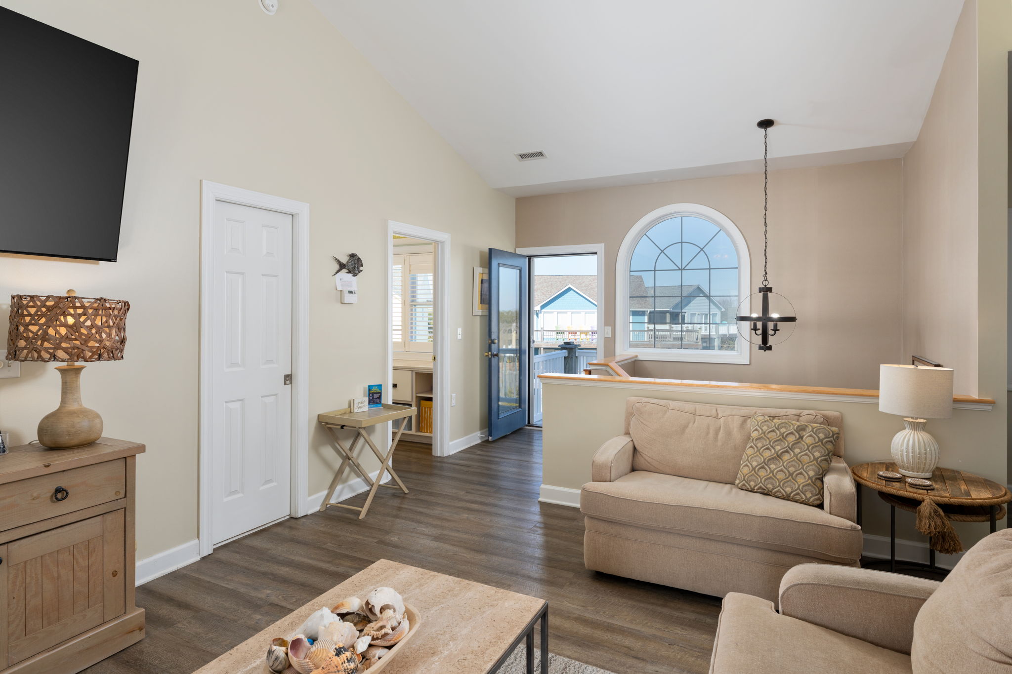 3rd Floor - Front Patio
