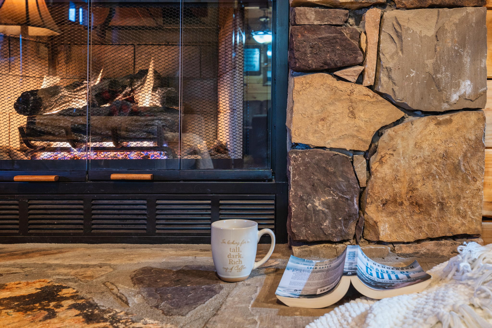 Coffe + fireplace anyone?