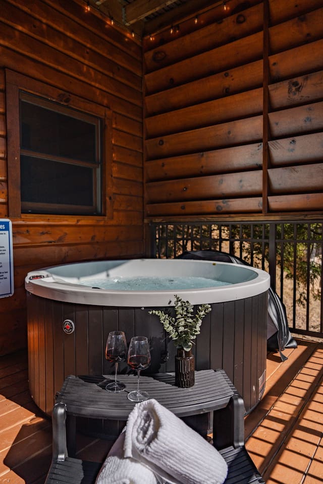 Canadian Round Hot Tub