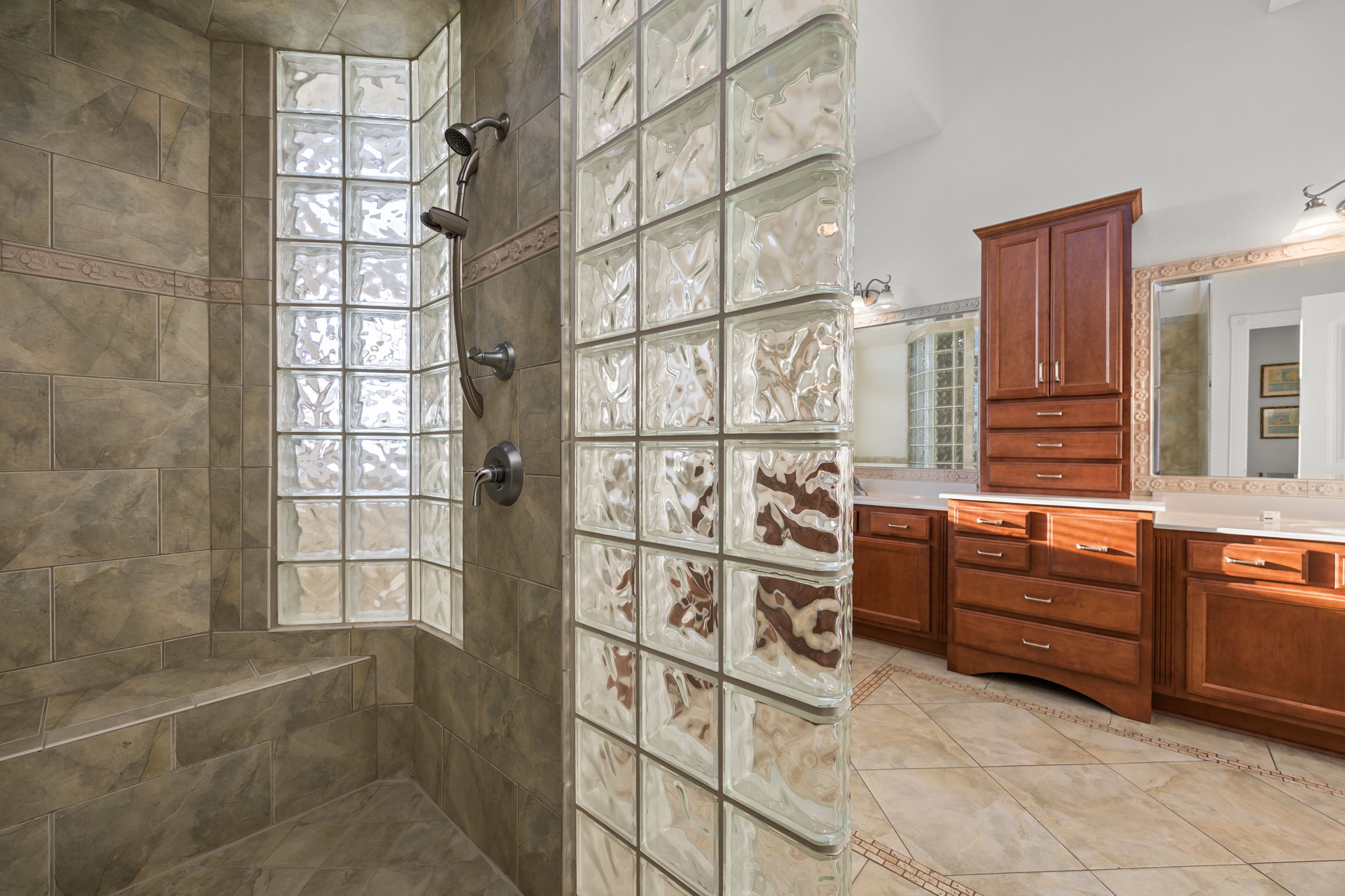 Angler's Retreat — Master Bath