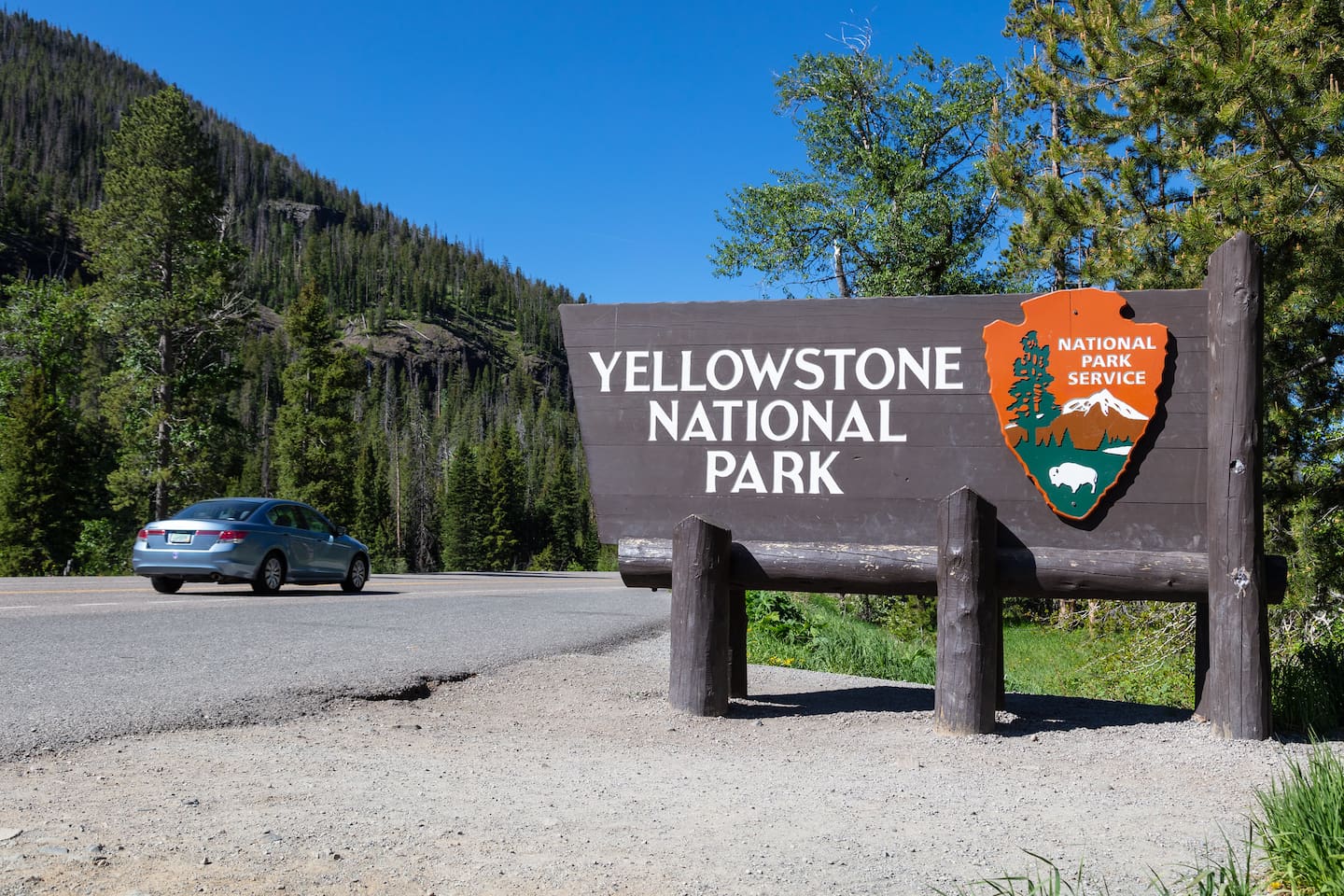 30 mins away from Yellowstone National Park