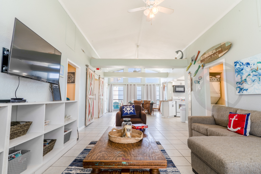 True Open concept from living to dining rooms