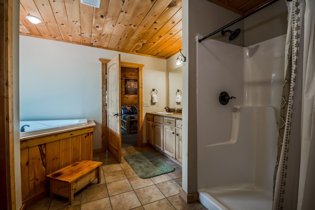 Second Master Bathroom with Tub