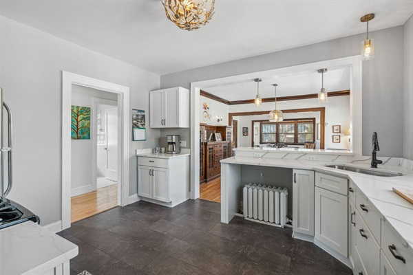 Spacious, fully stocked kitchen