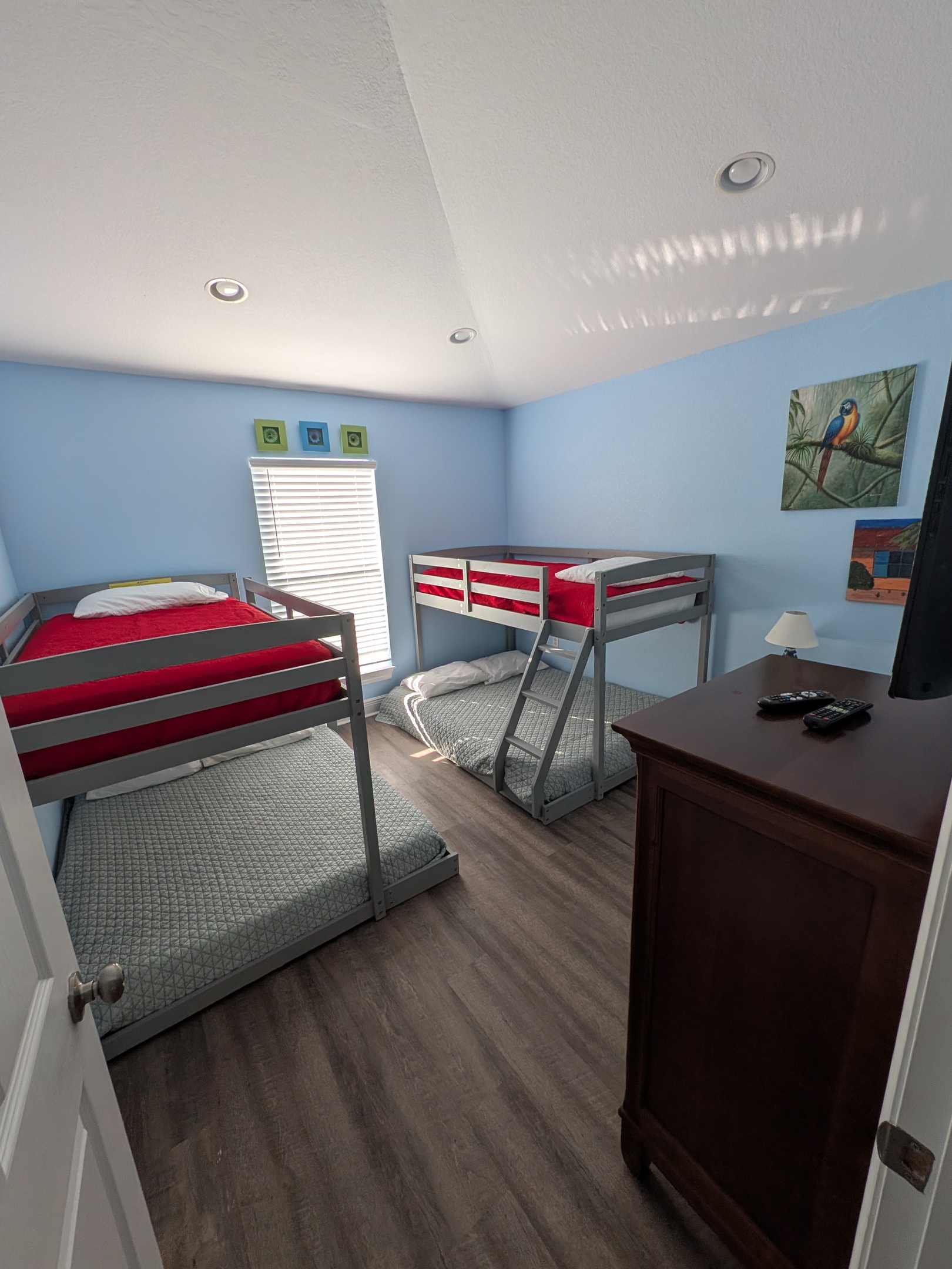 bunk room