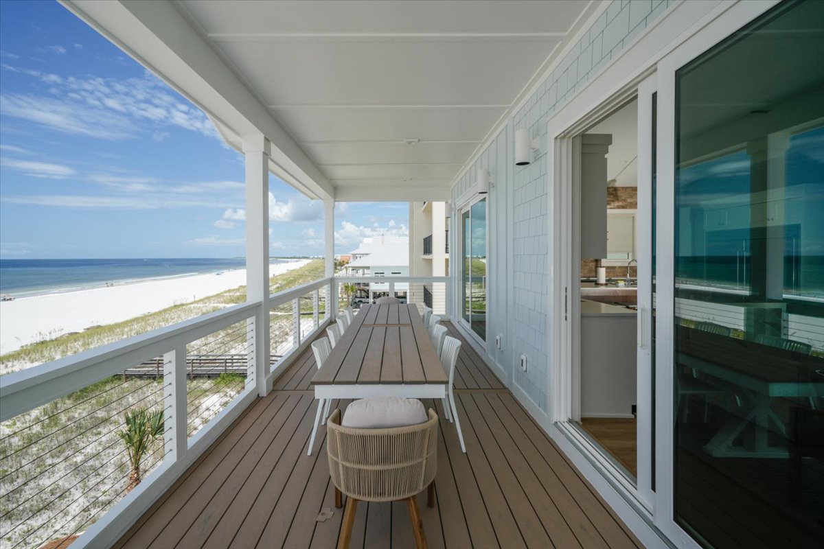 Top floor deck