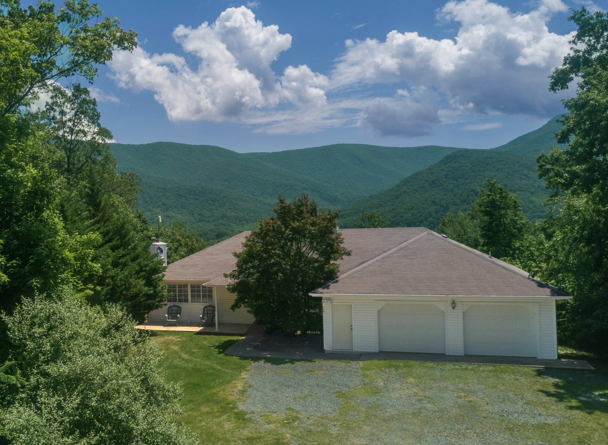 Sunridge Retreat in Shenandoah Woods - Starlink Satellite Wi-Fi 2