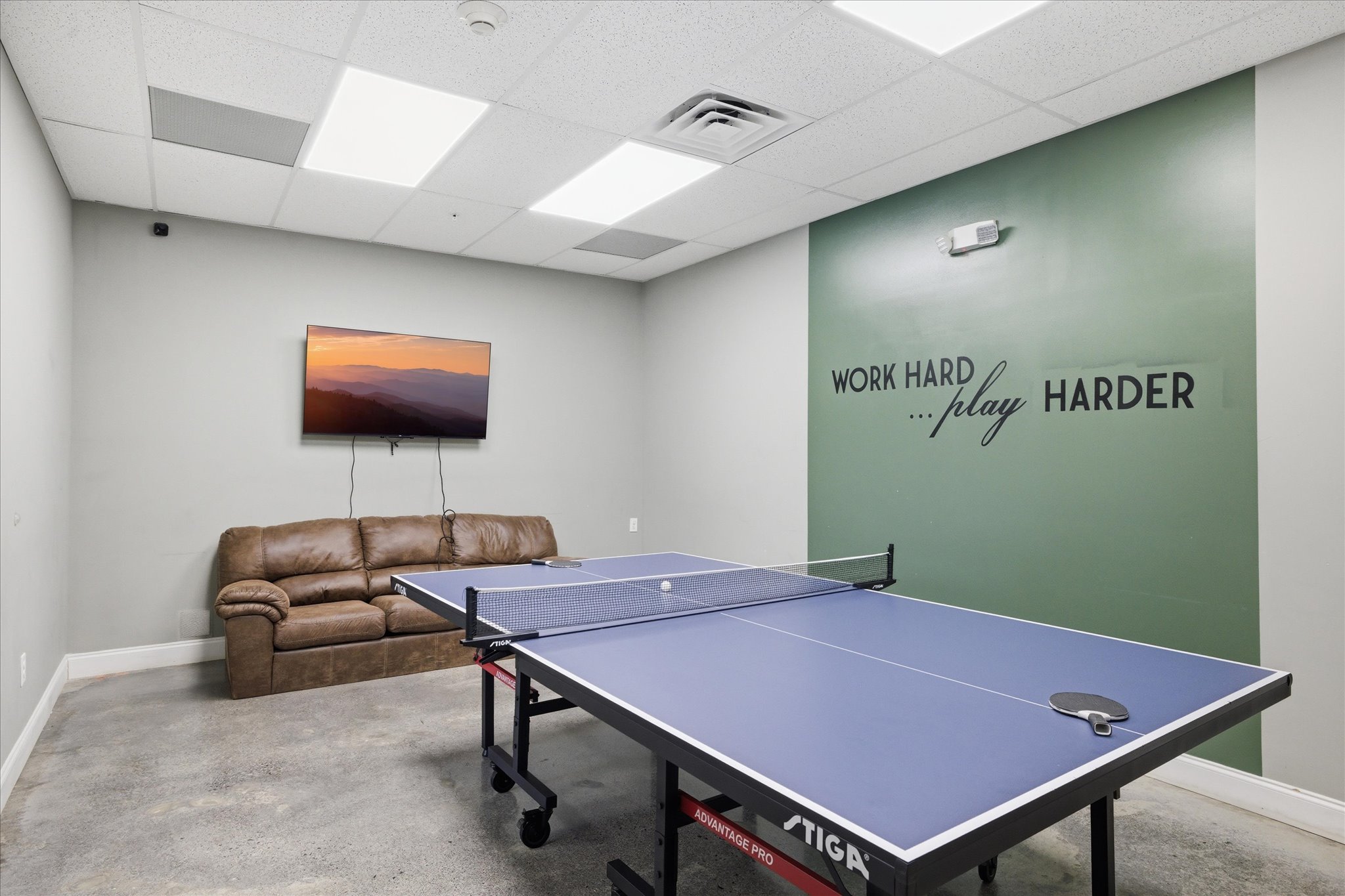 Step into one of the game rooms in the clubhouse and enjoy a round of ping pong while watching the game, perfect for a little friendly competition and fun for all ages. It’s a great way to stay entertained during downtime at the resort.