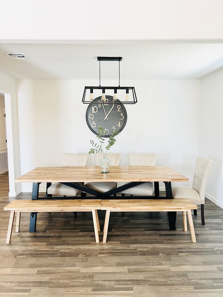 Easily sit a family of 8 in our dining room.