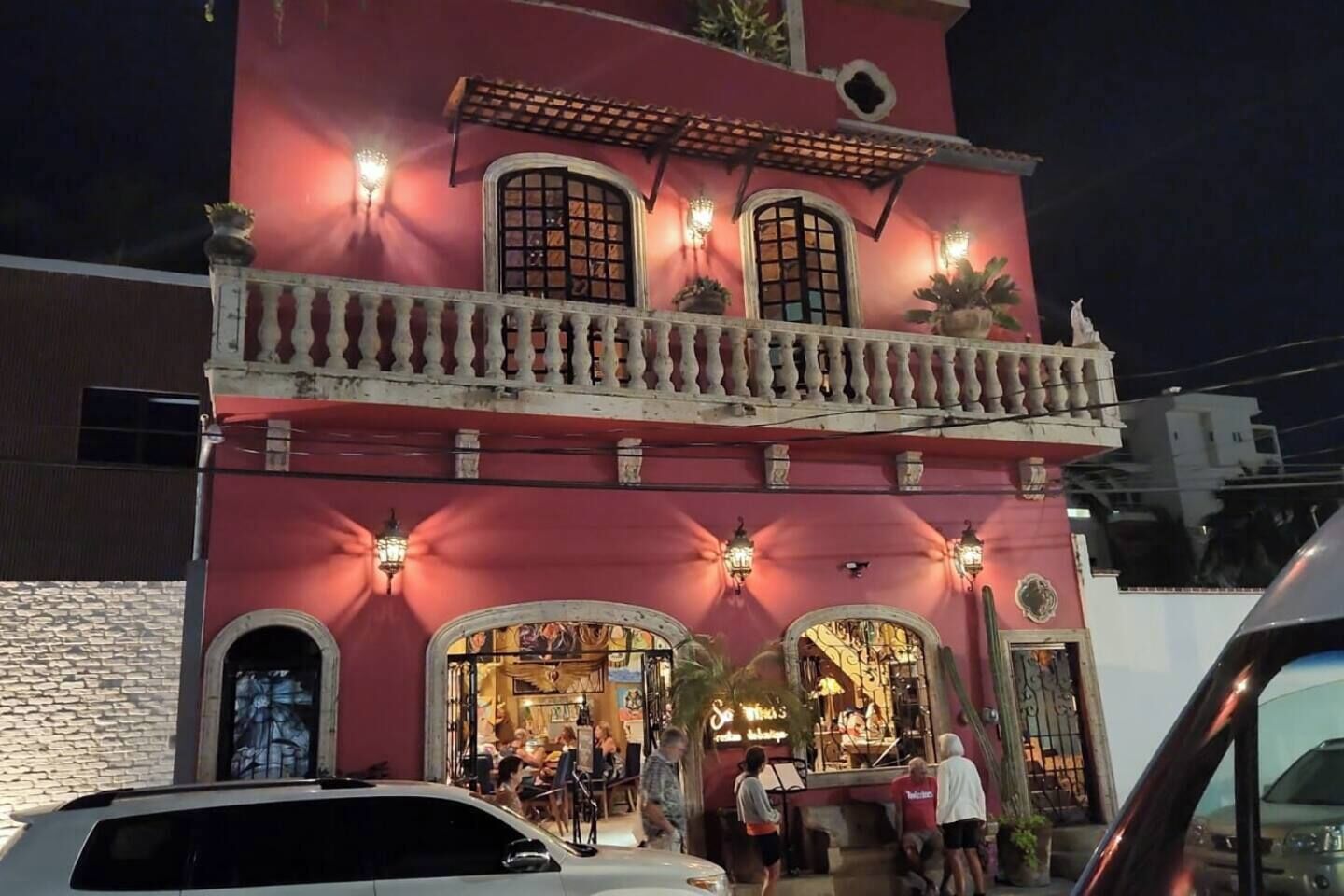 Sandrinas Restaraunt