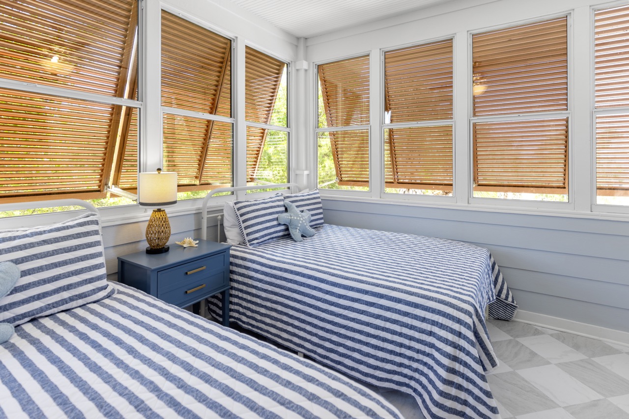 5th Bedroom (2nd Floor)