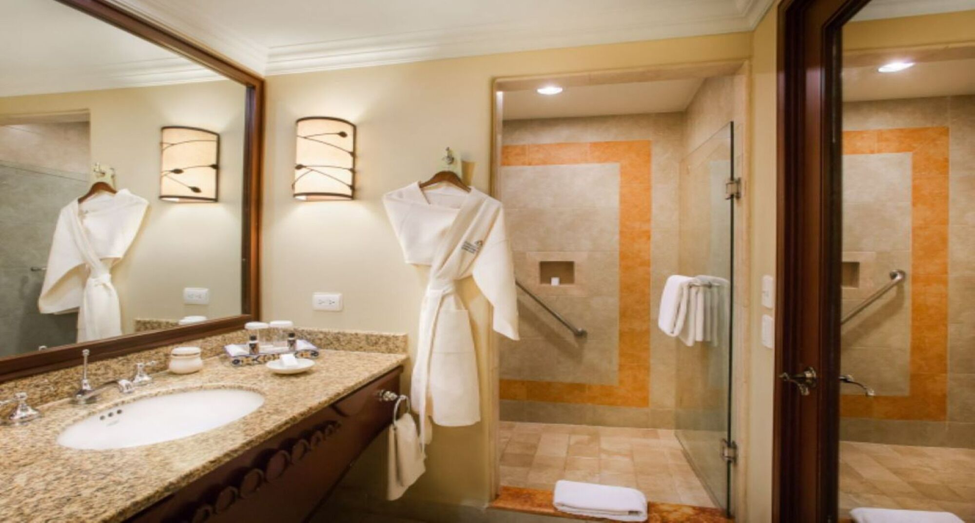 Owner Studio Suite at the Rose, Vacation Travel Exclusives