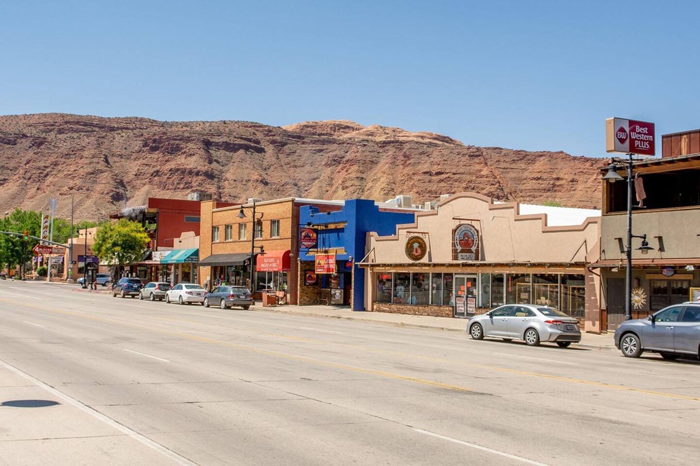 Downtown Moab 10 minute drive