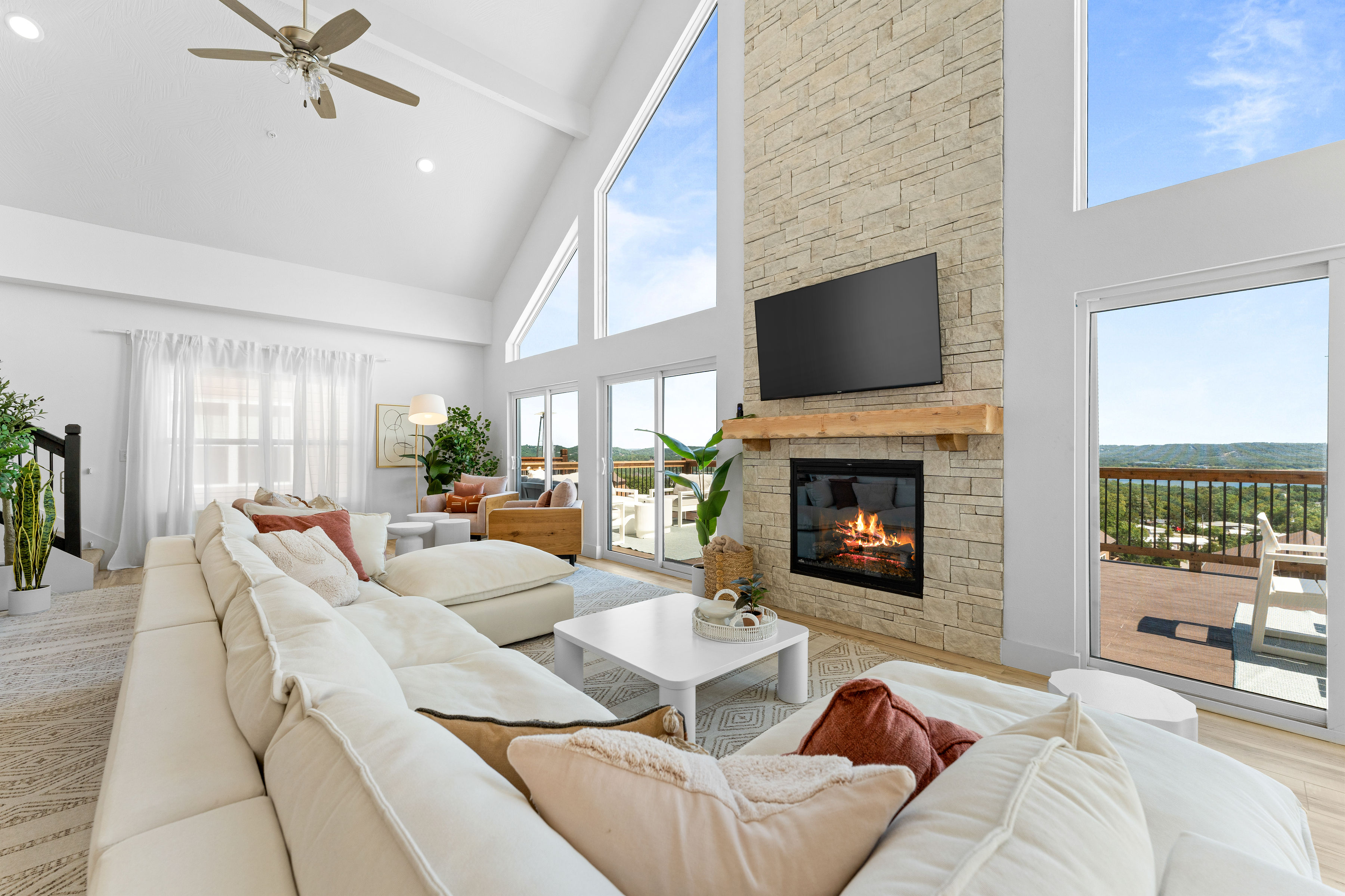 The Reverie — Kimberling, MO — vacation rental