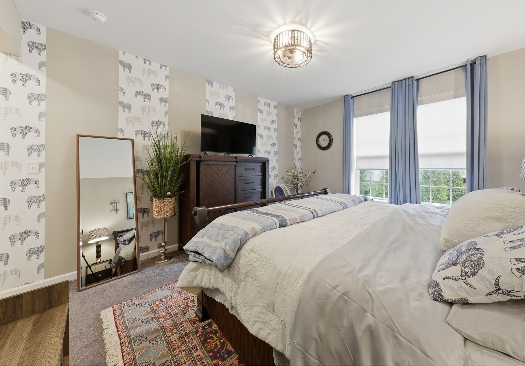 Plenty of space to spread out and relax.