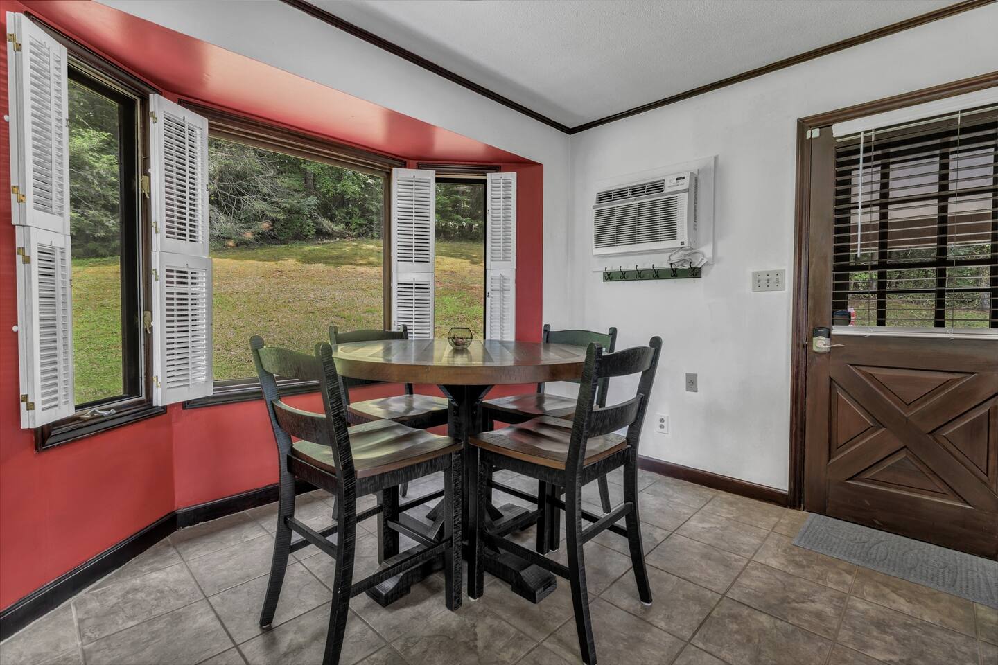 Breakfast Nook
