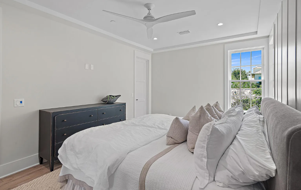 4th Bedroom (2nd Floor)