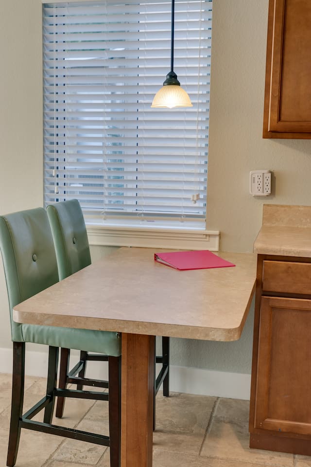 Breakfast Bar