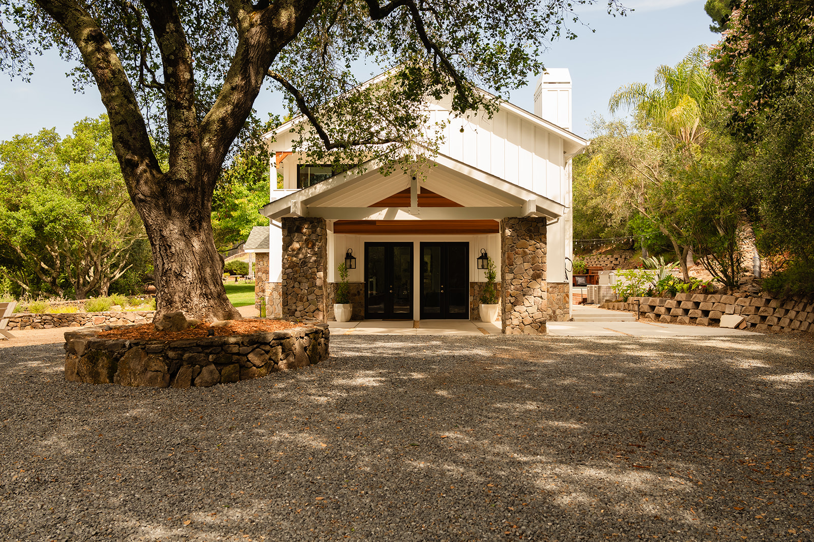 Home on a Large 1 Acre Parcel