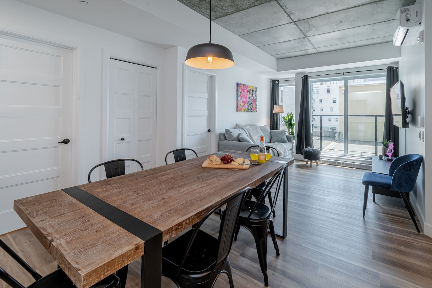 Create lasting memories around the dining table daily