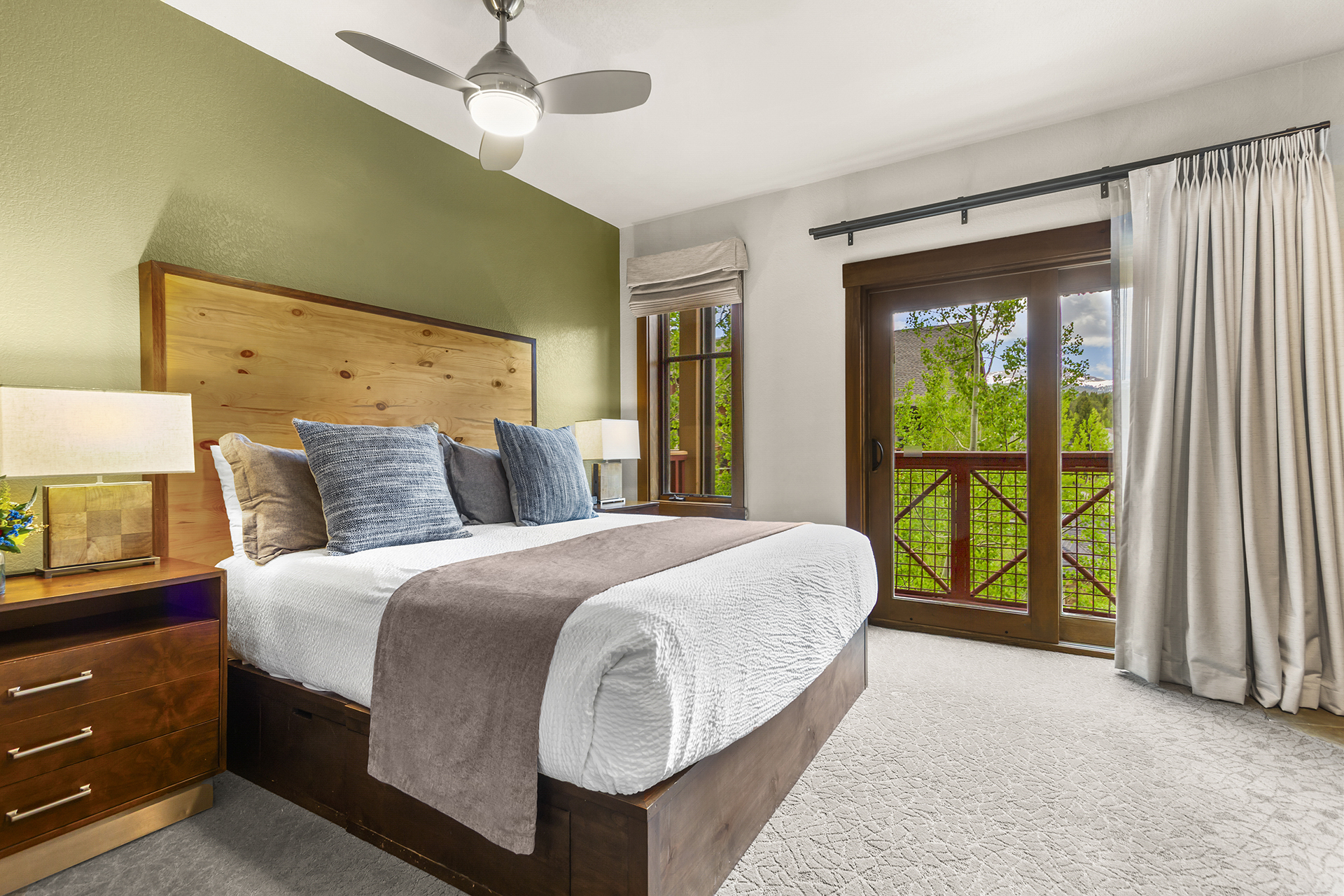 King bedroom - lock-off