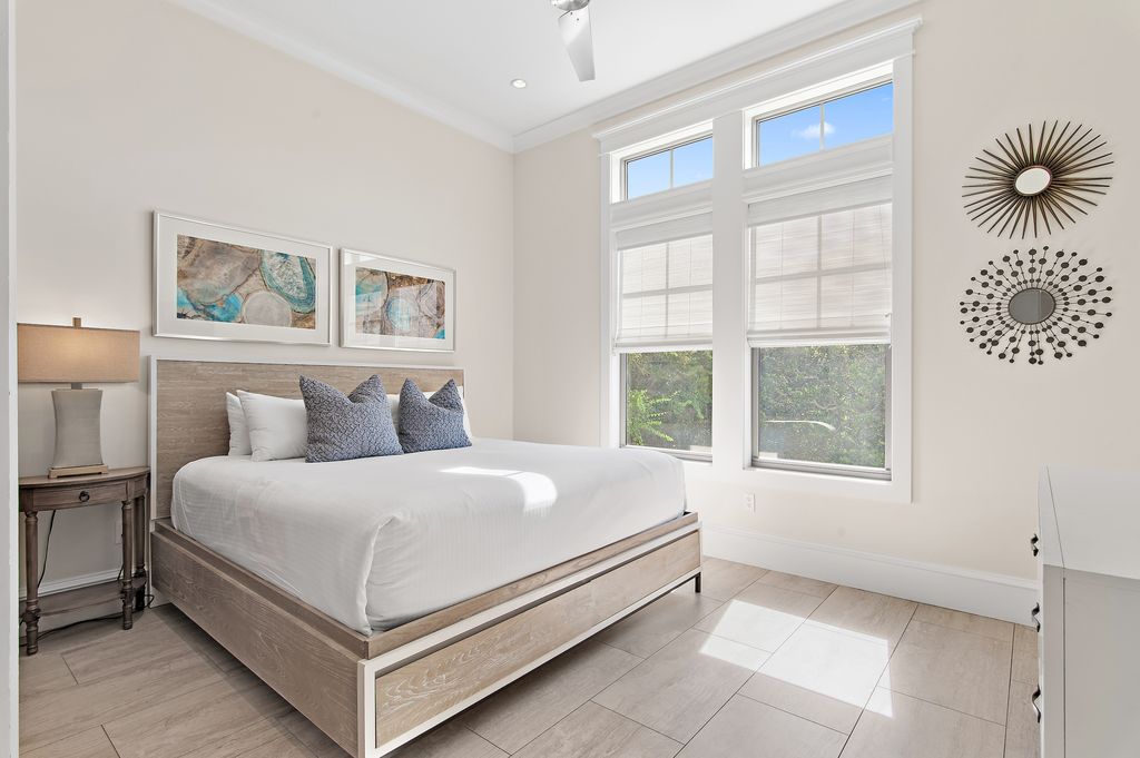 Bedroom 3 (Second Floor): King Bed with Shared Bathroom 