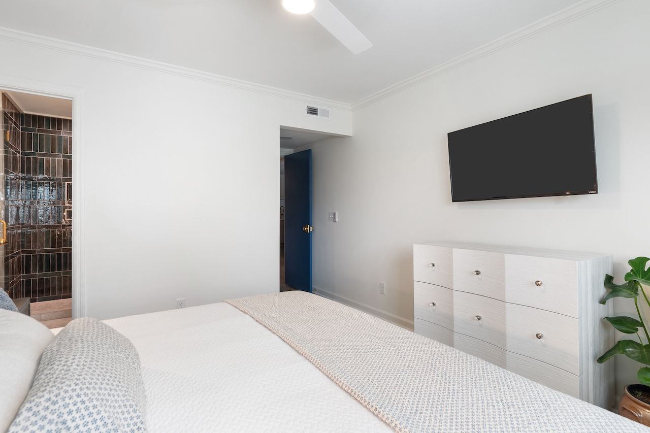 Queen Bedroom | 211C Oceanside Villas | Isle of Palms SC | IOP Escapes