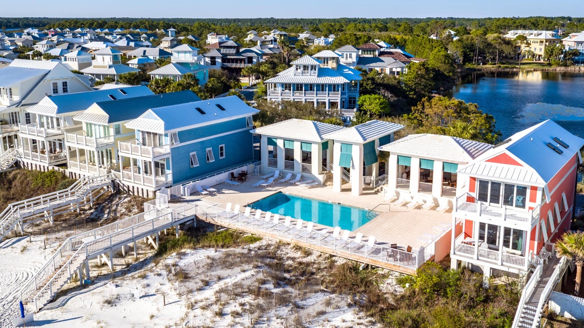 Community Gulf-Front Pool