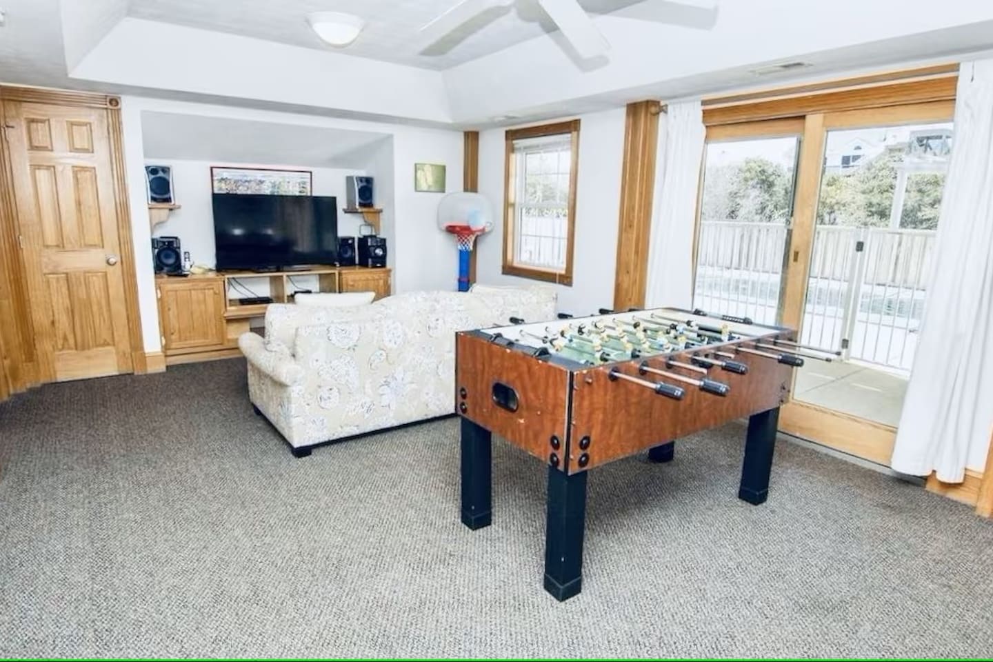 Rec /Game Room