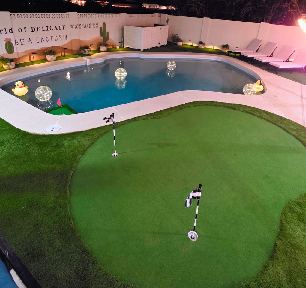 Swim, play, and enjoy the Cactus Chill way. The private heated pool paired with the putting green, and fun water-challenge hole will create a little friendly competition and laughs.