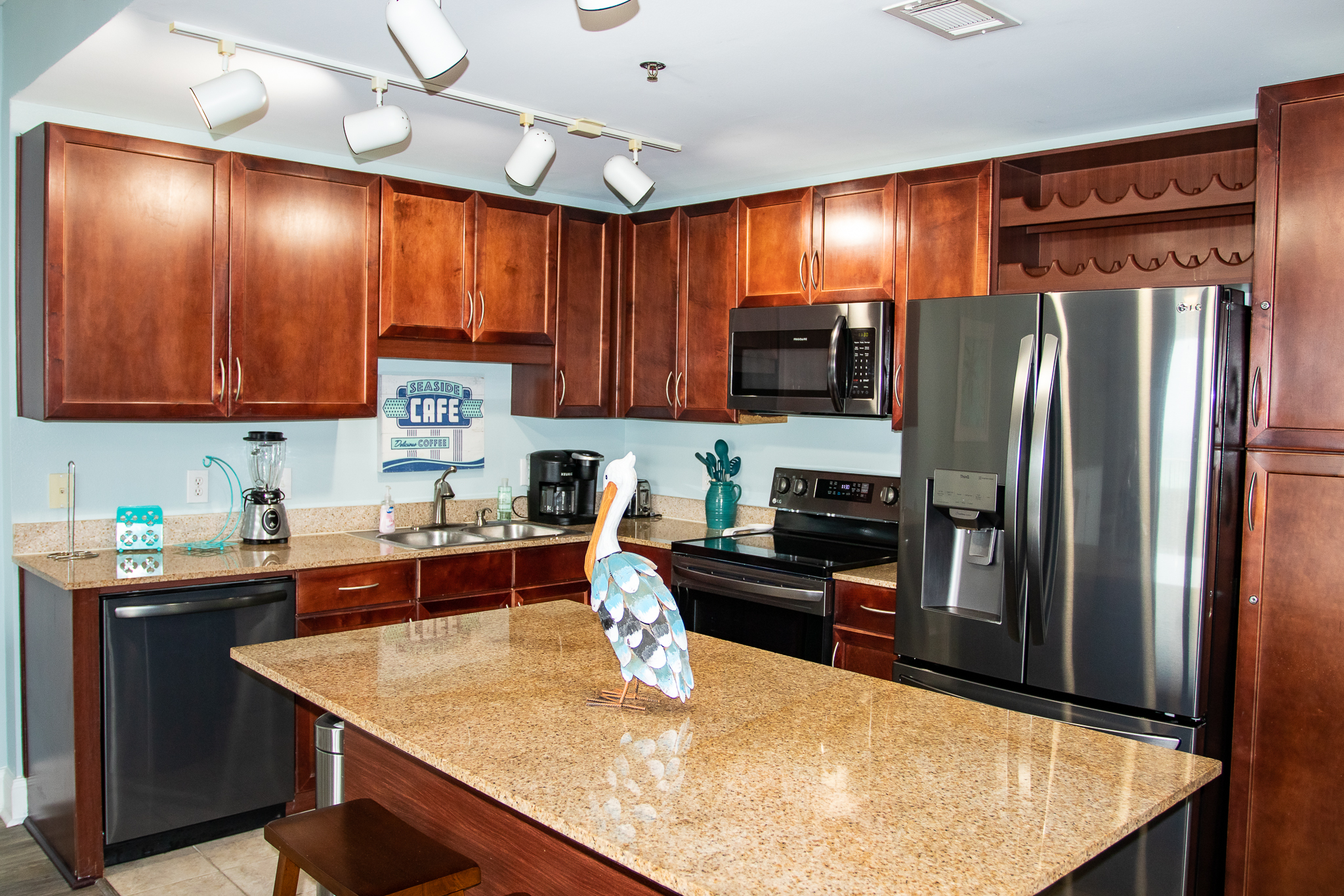 Stainless Appliances replaced 2022 Fully socked wi