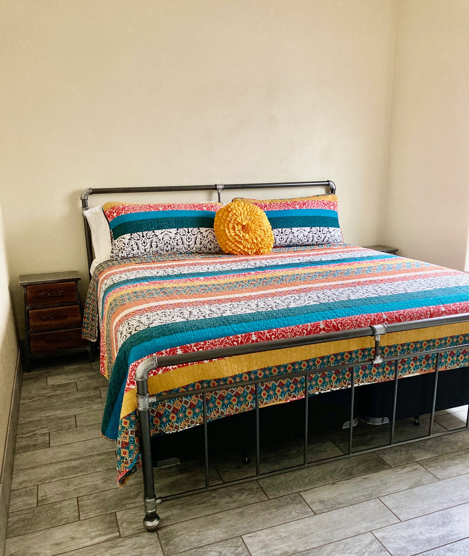 Horseshoe Bend House King bedroom #1