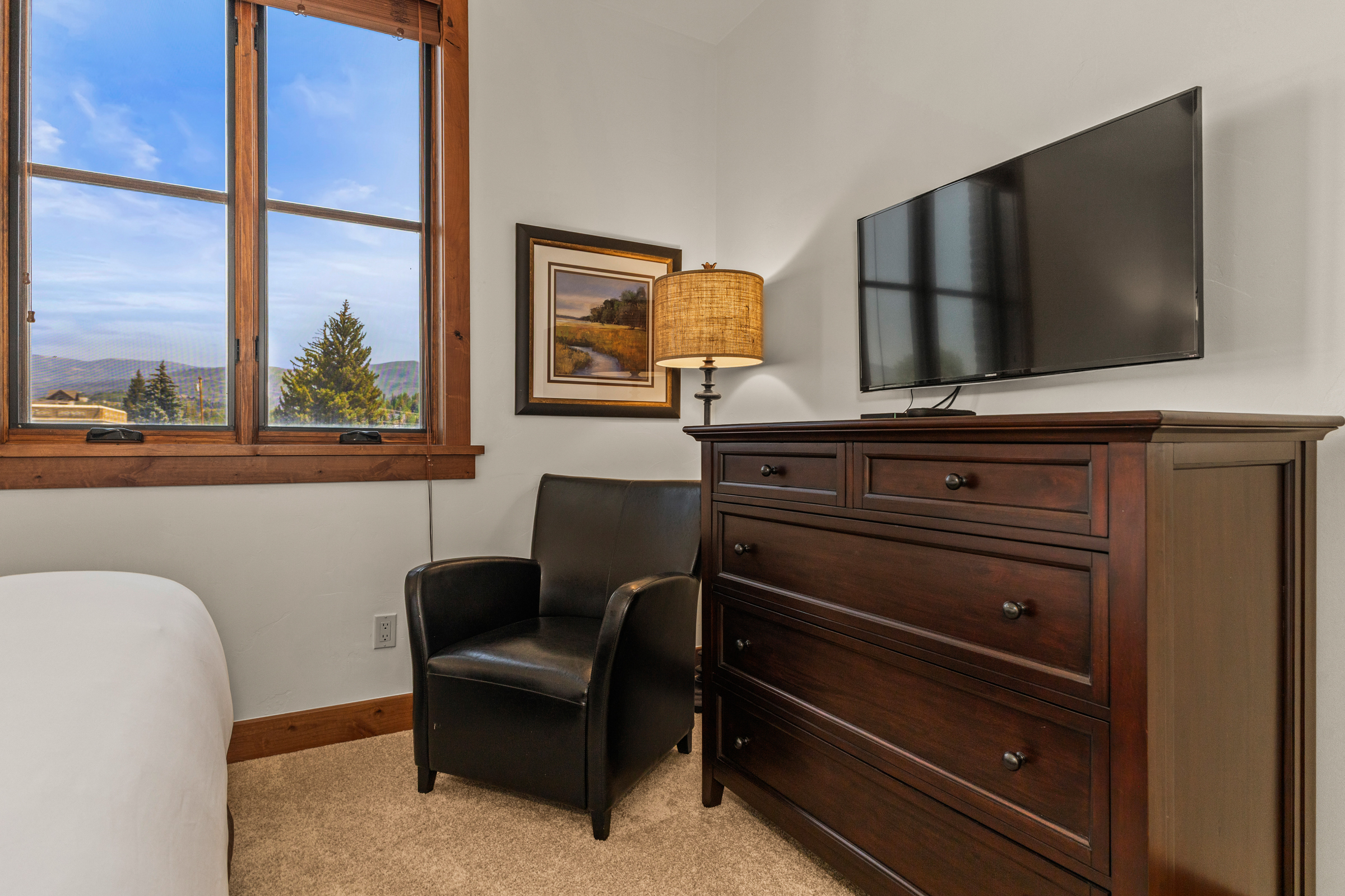 Ensuite Bedroom #3 | Smart TV