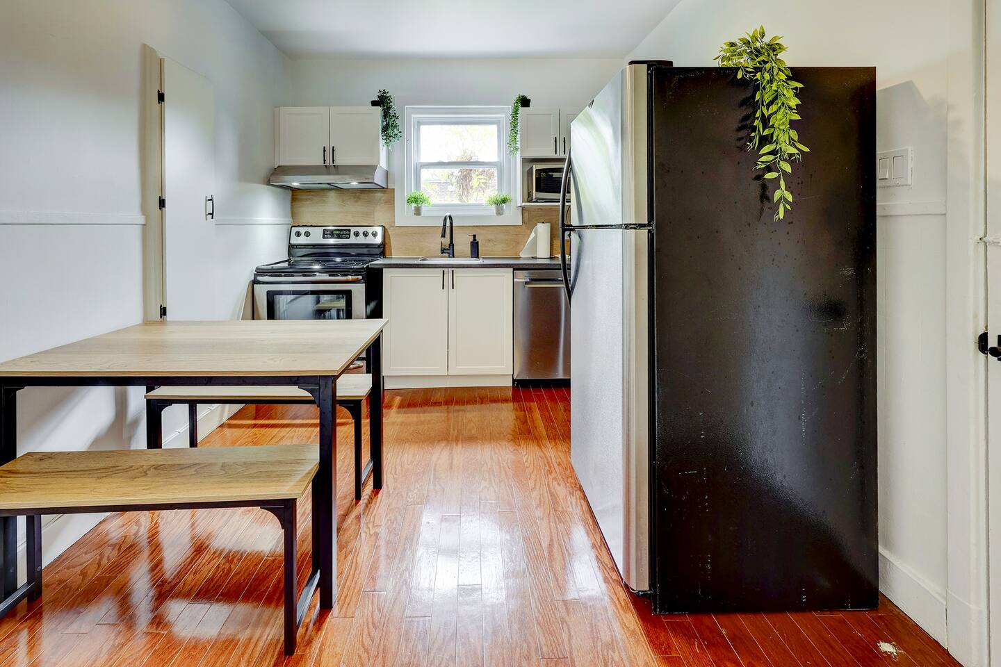 A cozy corner where good food and great moments meet.